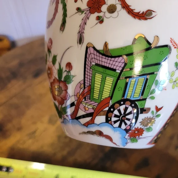 Vintage Japanese Imari hand painted porcelain ginger jar - Picture 7 of 14